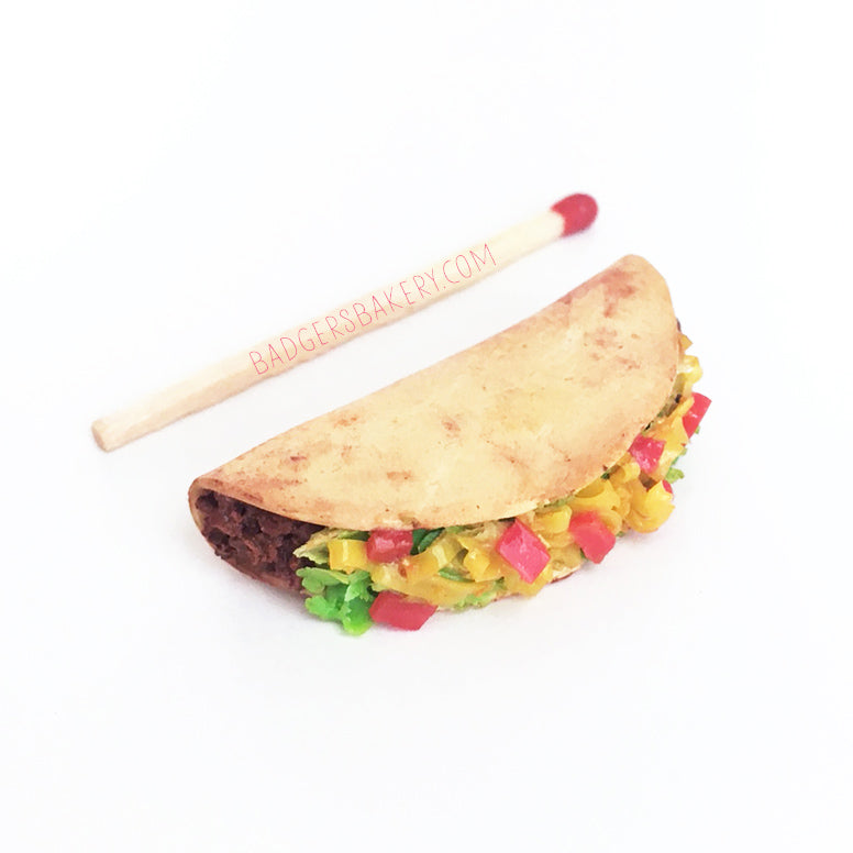 Miniature BEEF TACO, Blythe, BJD, Dollhouse Food, Doll Accessories –  Badger's Bakery