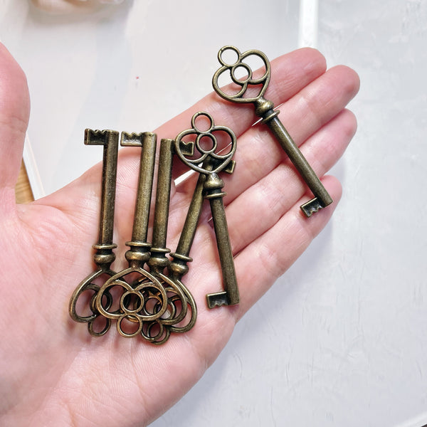 Large Antique Bronze Key for 1/3 Scale BJD, SD Prop, Doll Accessories