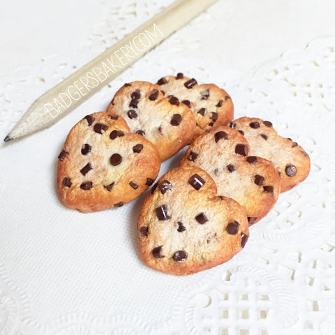 HEART Shaped COOKIE Miniature for BJD Dolls, sd, msd, yosd, 1/3, 1/4, 1/6 scale mini food