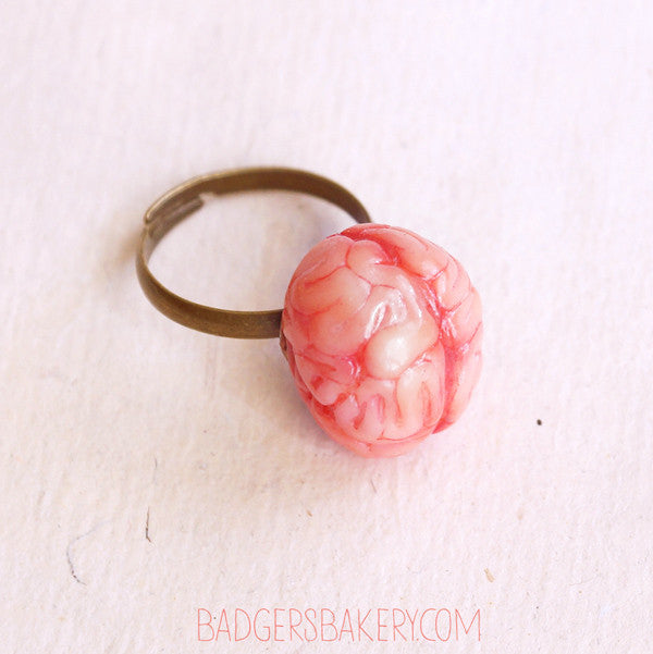 Creepy BRAIN RING, Horror Jewelry for Halloween, Zombie Jewelry ...