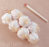 garlic string, 1:3 scale