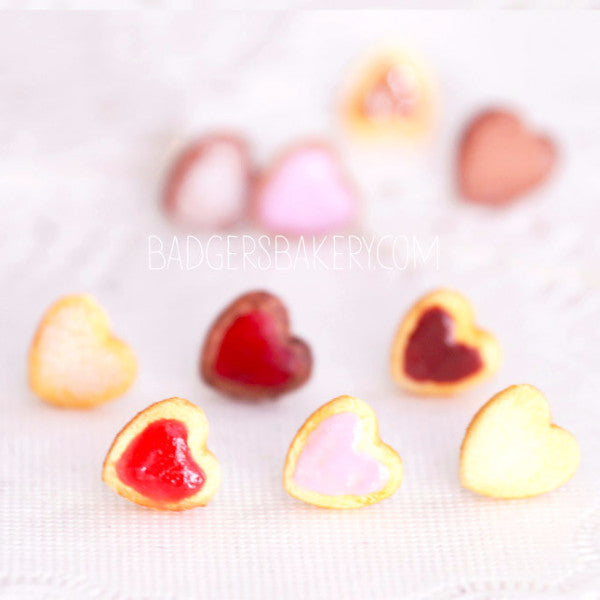tiny heart shaped cookie studs