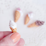 Miniature SOFT SERVE Ice Cream Cones, Summer Sweets for BJD, Blythe, Dolls in 1/6, 1/4, 1/3 Scale