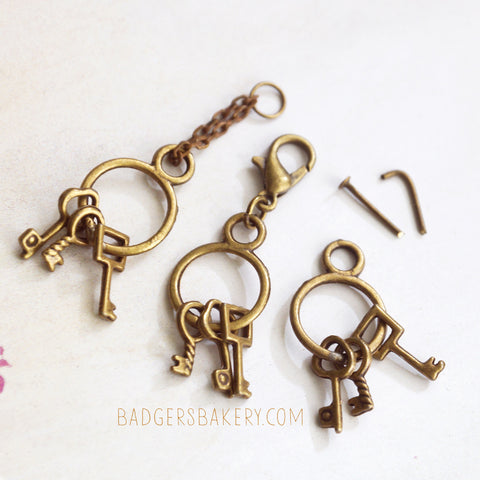 Doll KEYRING, Miniature Keys for 1/6 Scale Dolls, Blythe, BJD, 1/12 Scale Dollhouse Antique Keychain