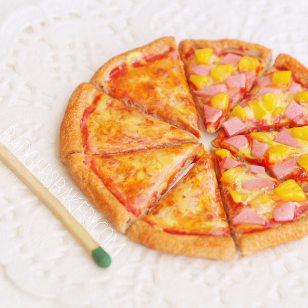1/6 scale miniature pizza, margherita, pineapple
